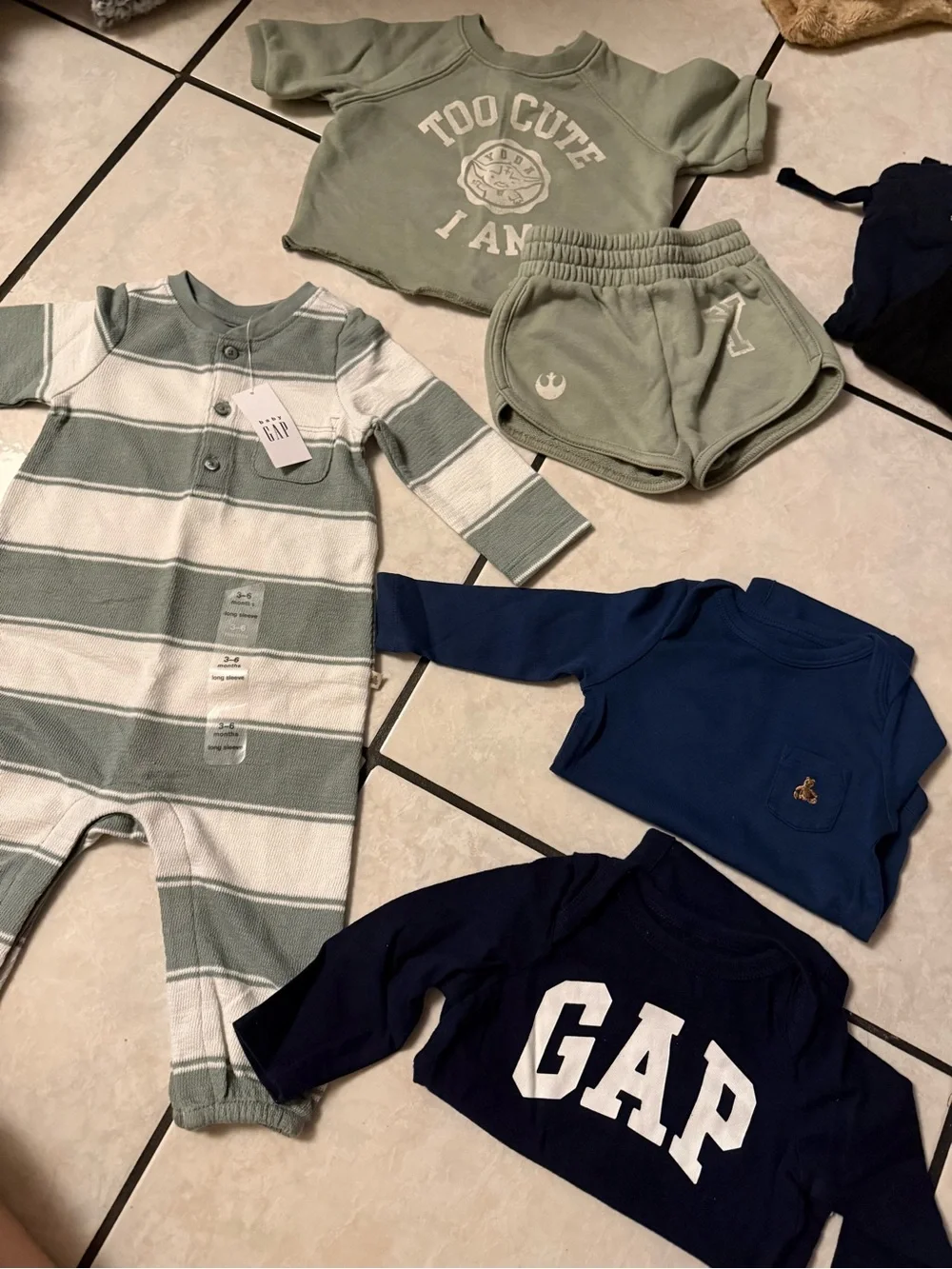GAP Baby Boys 3-6 month 10-Piece Clothing Set